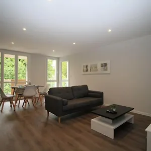 https://nid-des-papes.fr-provencehotel.com